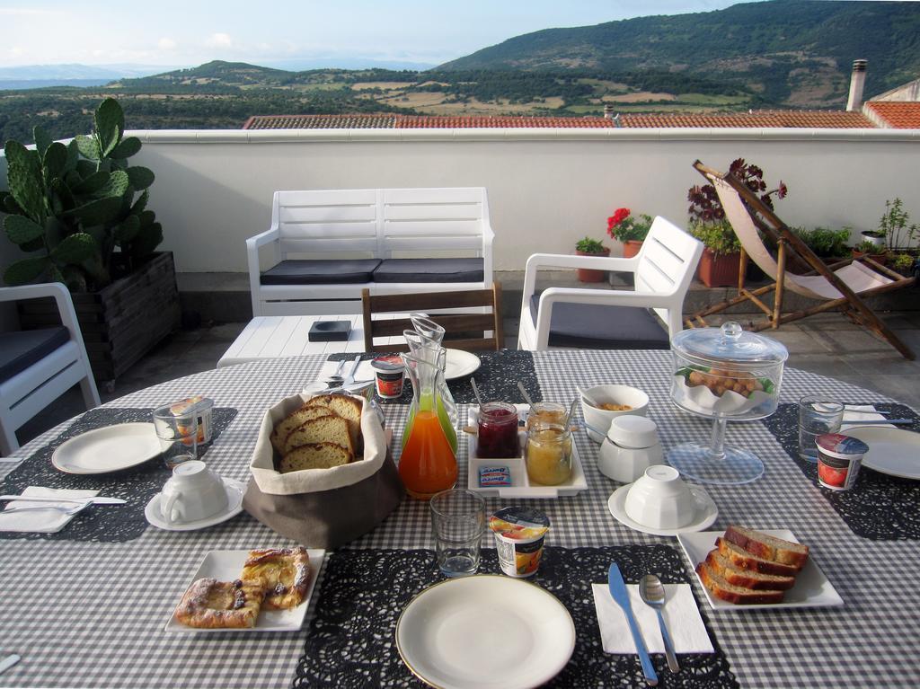 Brancadoria B&B Monteleone Rocca Doria Ngoại thất bức ảnh